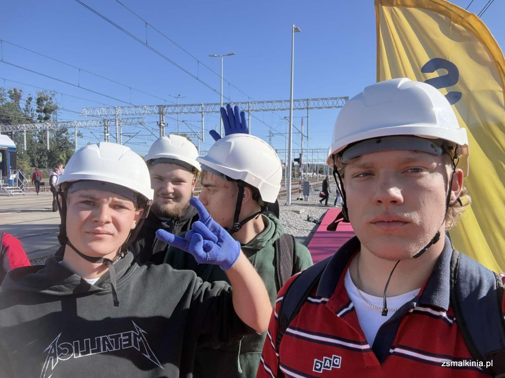 e045208e-bd90-4e32-8c94-2b830fa3ded2