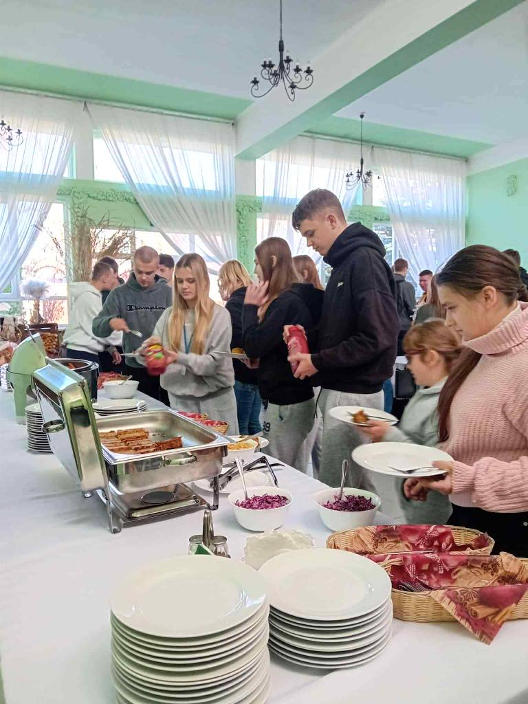 582211899_1530994425208583_4317823076108142352_n